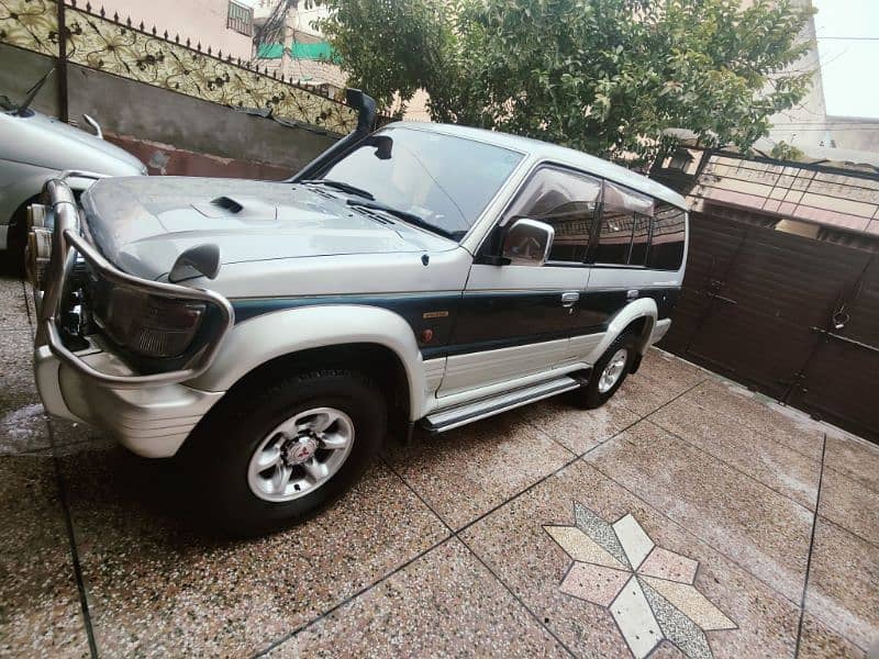 Mitsubishi Pajero 1995 9