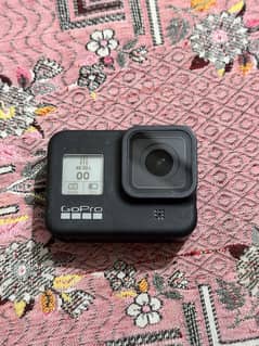 Gopro hero 8 black with accessories kit and extra battery