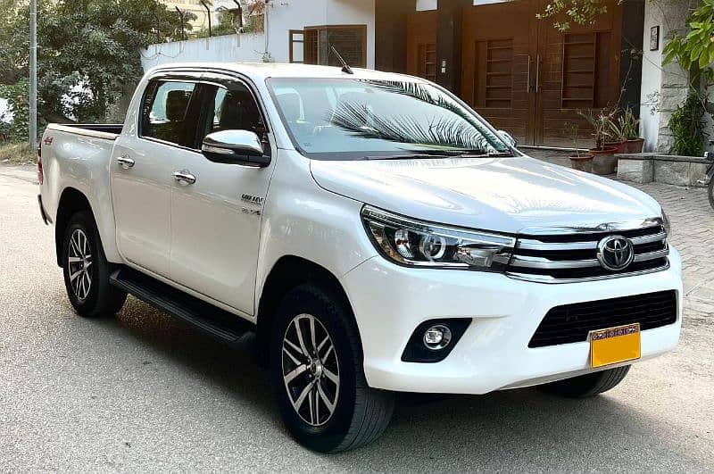 Toyota Hilux 2019 1