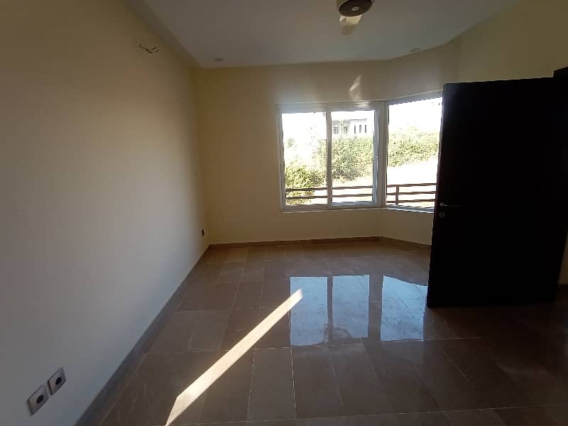 D12 Beautiful New Upper portion 3Bed Rooms 8