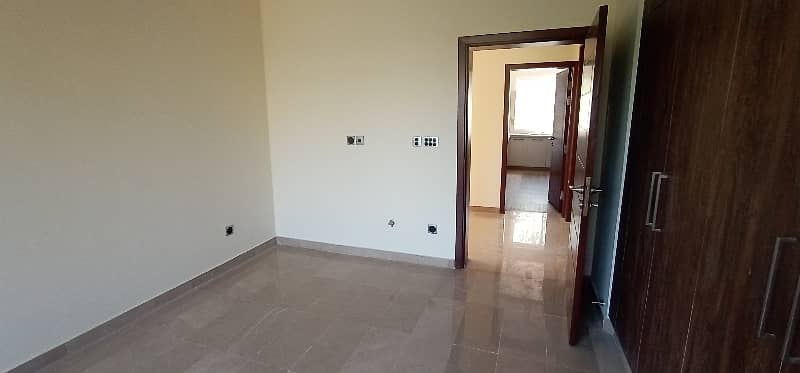 D12 Beautiful New Upper portion 3Bed Rooms 15