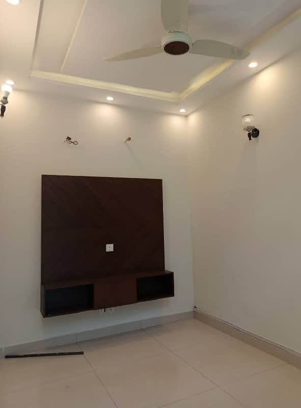 5 Marla Full House For Rent In DHA Phase 2,Block V, Lahore. 4