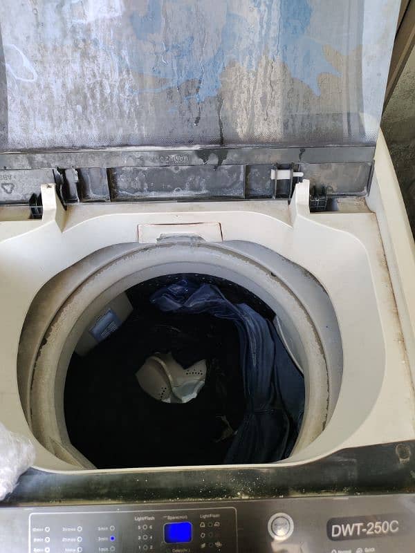 Dawlance washing machine 1