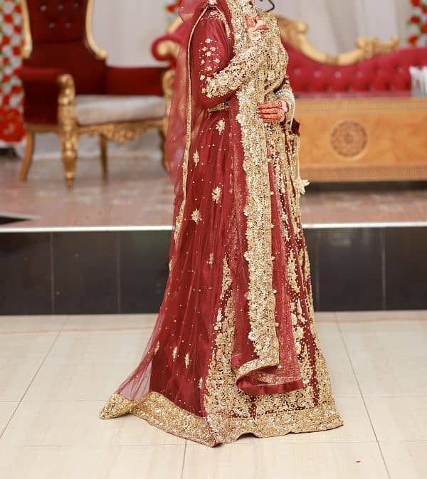 Fully embroided Bridal lahnga 4