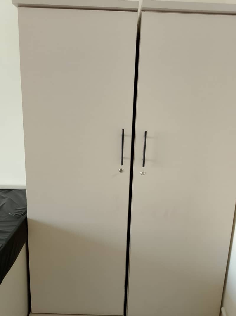 Wardrobe 2 door 2