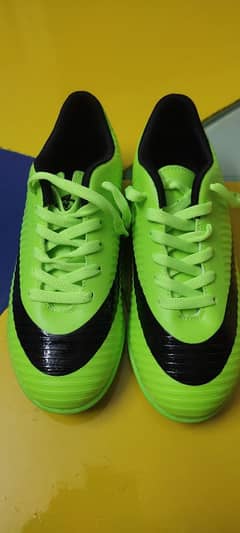 soccer shoes For girl