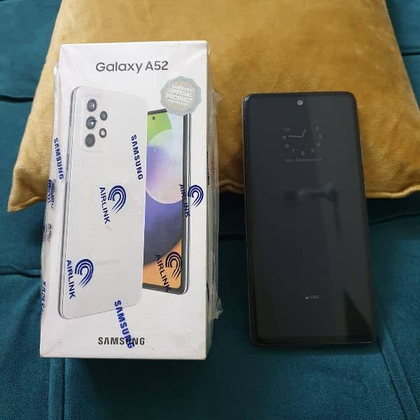 SAMSUNG GALAXY A52, awesome condition white colour 6