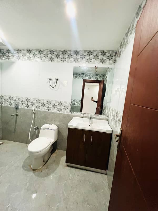 Studio apartment For Rent In Gulberg Green Islamabad 8