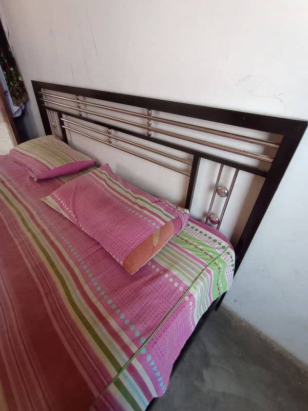 iron bed with mattress 0