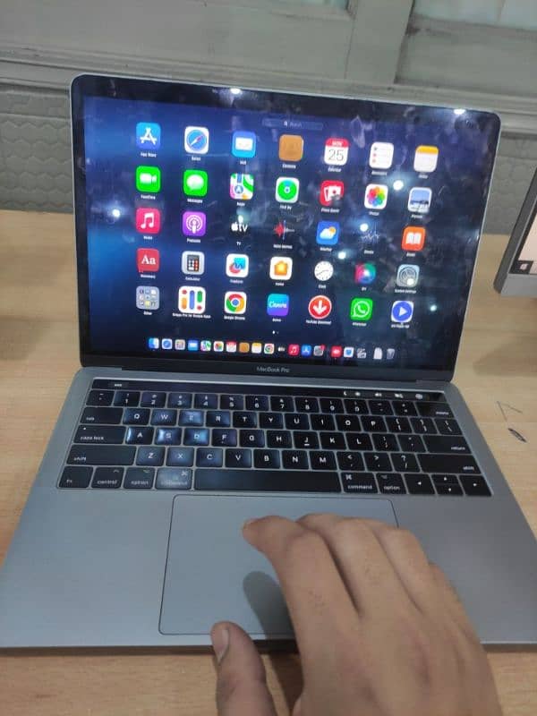 MacBook pro 2017 4