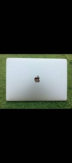 MacBook pro 2019 15inch