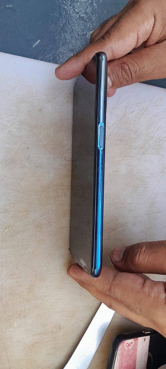 One plus N200 4gb 64gb 3