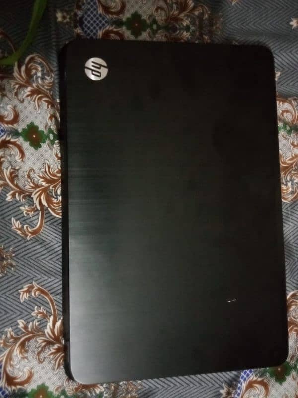 urgent sale laptop 3