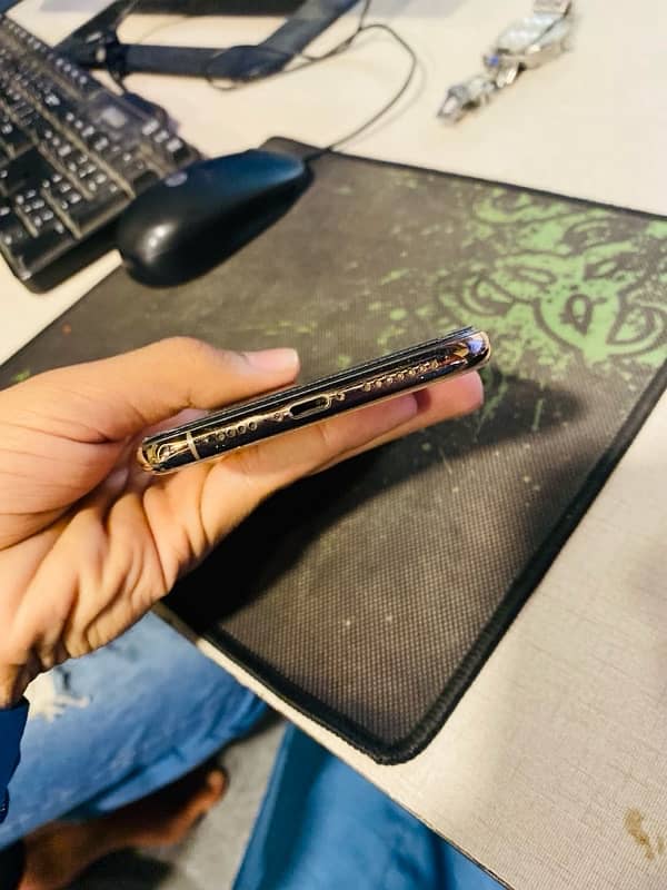 iPhone Xs max 64 gb non pta factory unlock 2