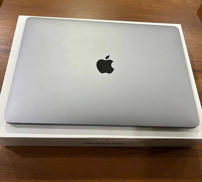 MacBook M2 Pro 2022 2