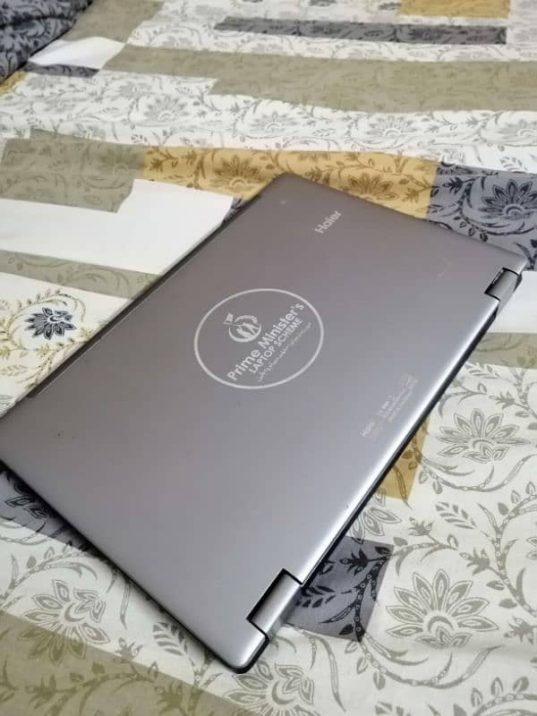 Haier y11c laptop 2