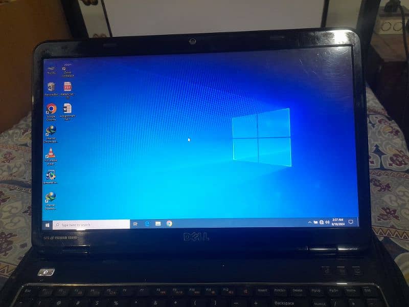 Laptop for Sale. 2