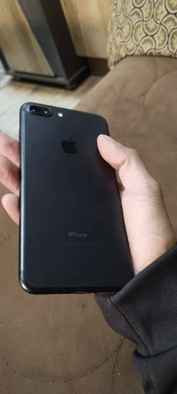 Iphone 7plus 128gb pta approved 1