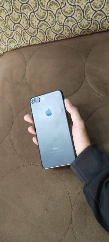 Iphone 7plus 128gb pta approved 3