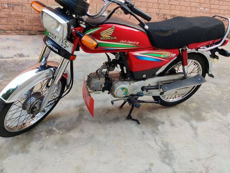 Honda CD70 2016 Model Bike 11