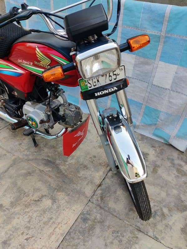 Honda CD70 2016 Model Bike 18