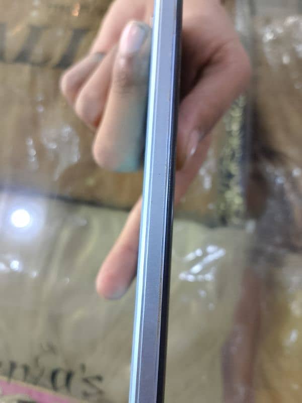 vivo y 33s 10 by 10 condition 2