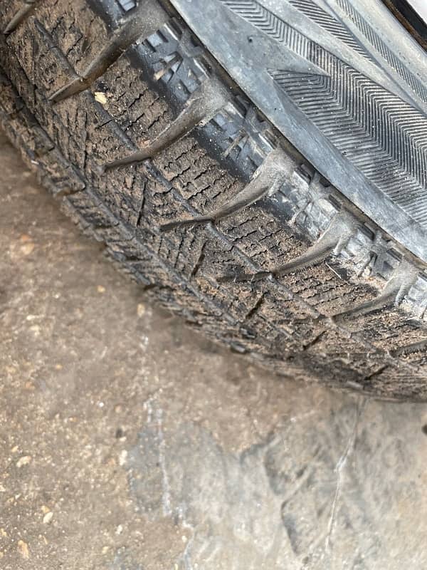 bridgestone tyres 185/40/13 with stepni 1