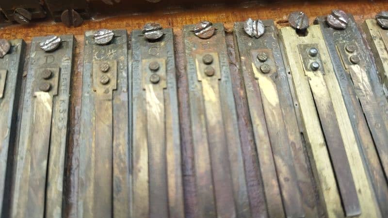 3 line German jubbilet Harmonium for sale 4