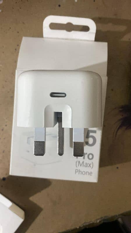 Iphone 15 pro max Canadian Model Charger 2