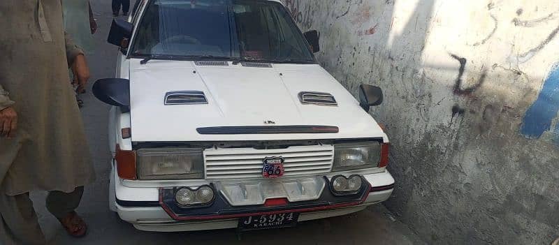 Nissan Sunny 1989 1