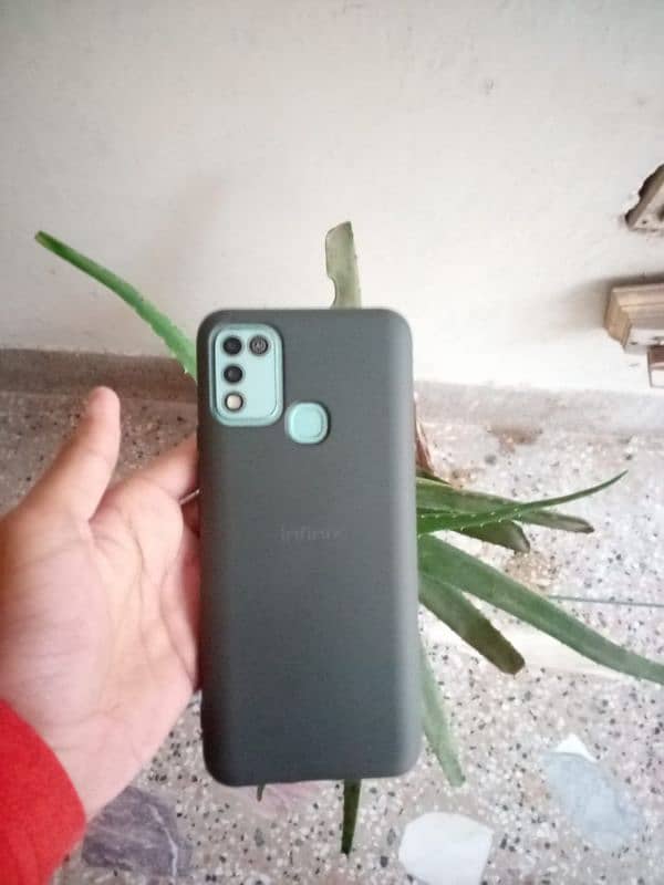 infinix hot 11 play 4 64 10/10 condition 0