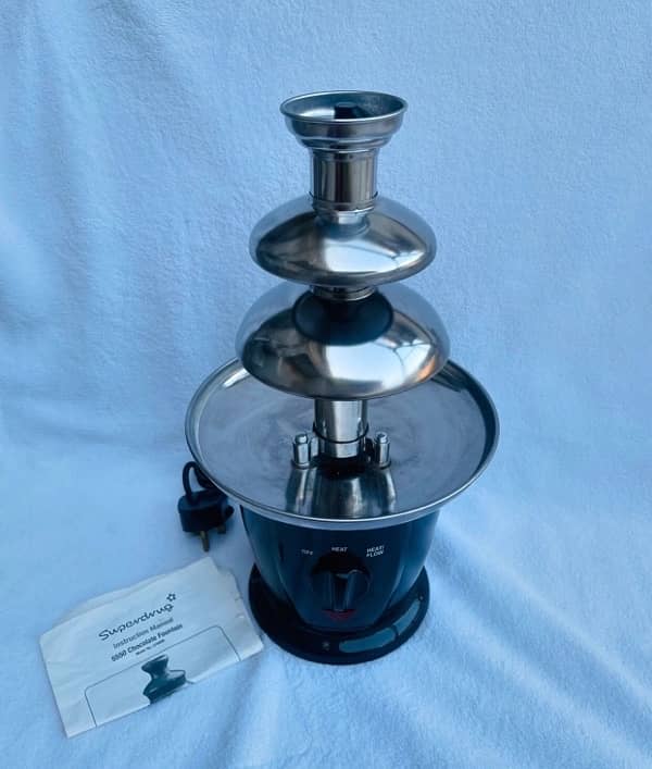 Chocolate fountain ( 3 tiered) 1