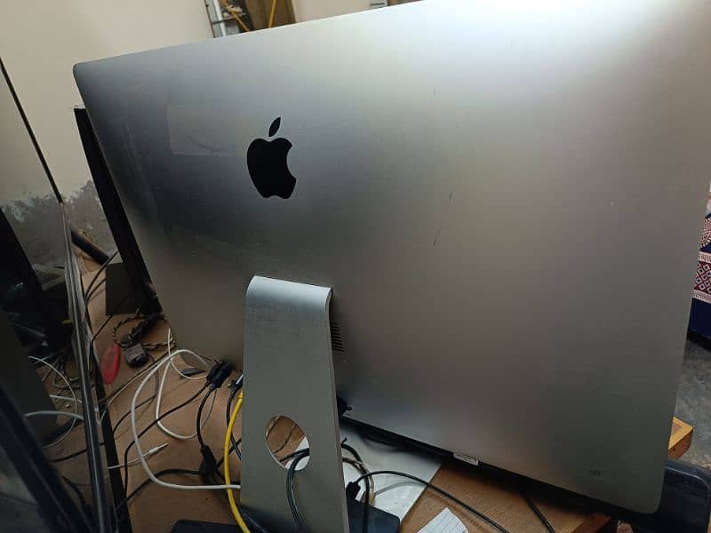 Apple imac 2019 (5k Retina 27' display) 1