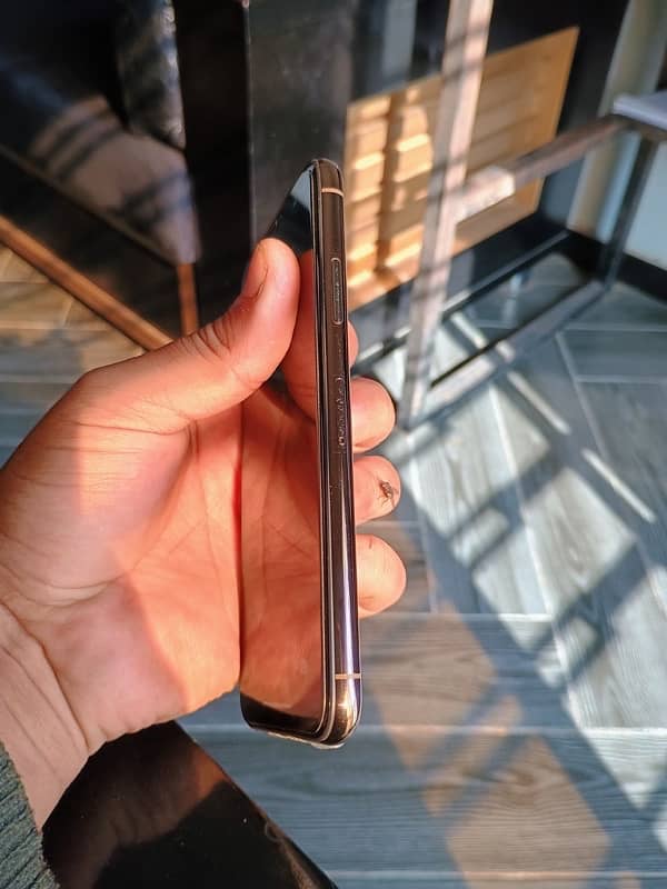 i Phone Xs [512GB]Dual PTA Approved. 5