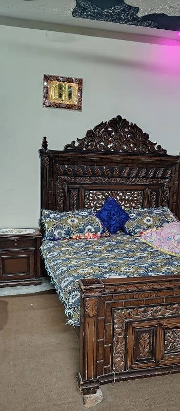 Double bed/King size bed/Dressing table/Bed set/Wooden bed/Furniture 1