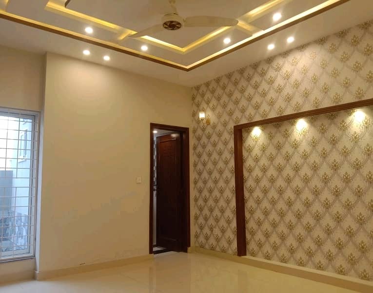 House For Sale In Rs. 35000000 8