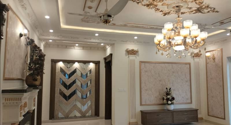 10 Marla House For Sale in Bahria Town 5