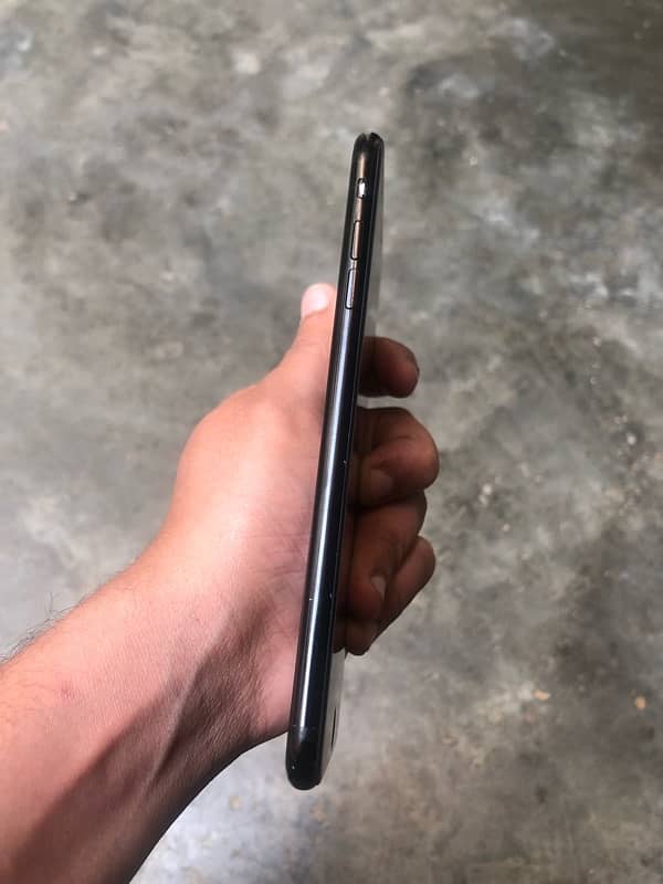 iphone 7 plus 128gb pta approved 4