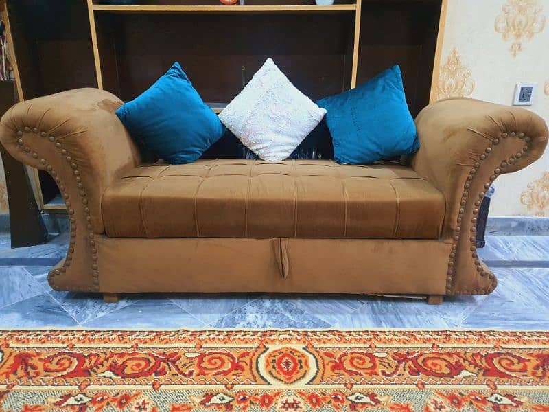 sofa in good condition 1