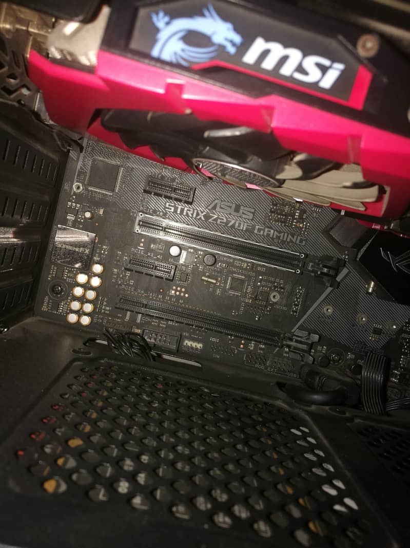 I7 7700 + ASUS STRIX Z270F GAMING 1