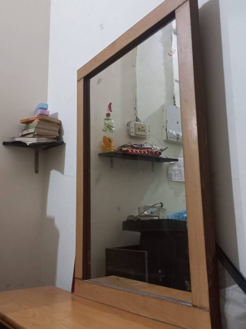 dressing table 1