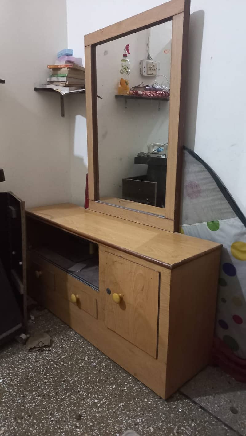 dressing table 2