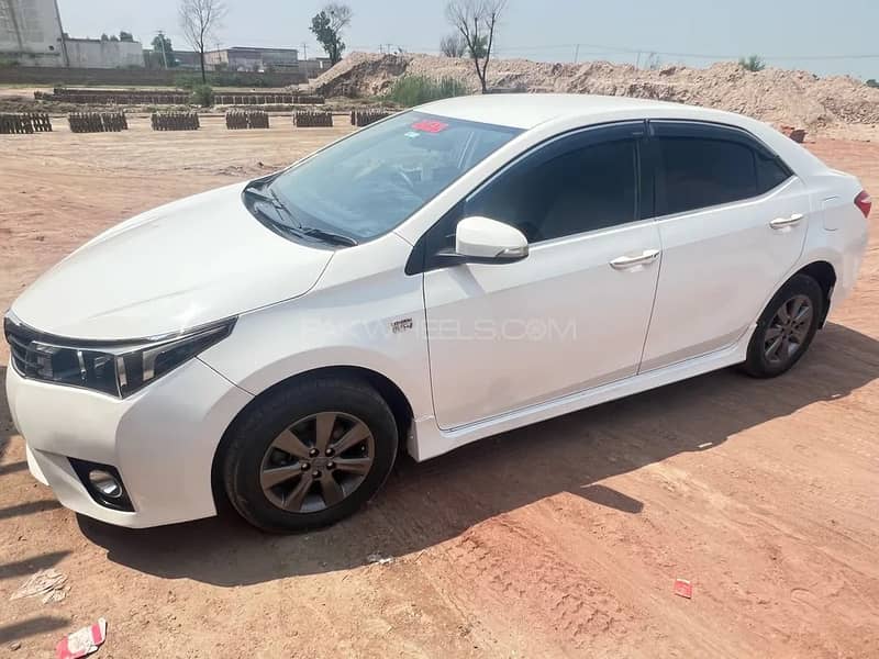 Toyota Corolla Altis 1.6 Automatic 2015 Model 2