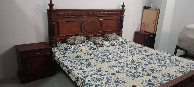 bedroom set 0