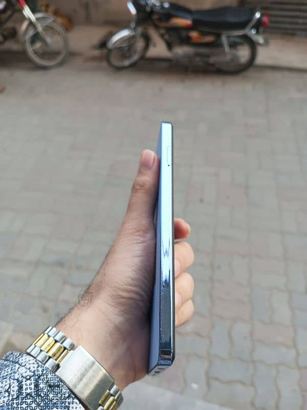 Tecno comon 20 pro . . . 8+8 / 256 Gb . . . Contact No. . . 03166002140 6