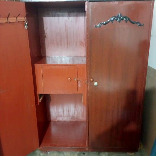 2 door almirah cupboard 0