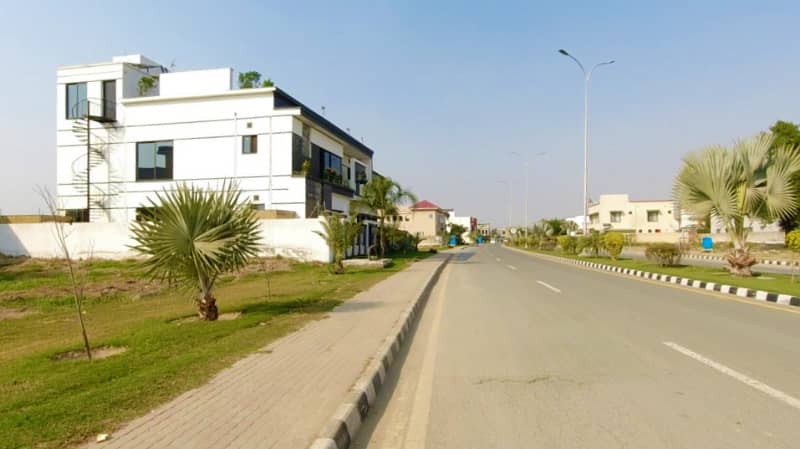 10 Marla Residential Plot For Sale In Lake City - Sector M-6 Lahore 4