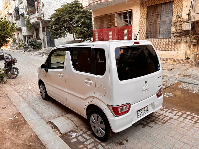 Suzuki Wagon R 2019 /2022 0/3/3/1/9/7/6/1/5/3/8 8