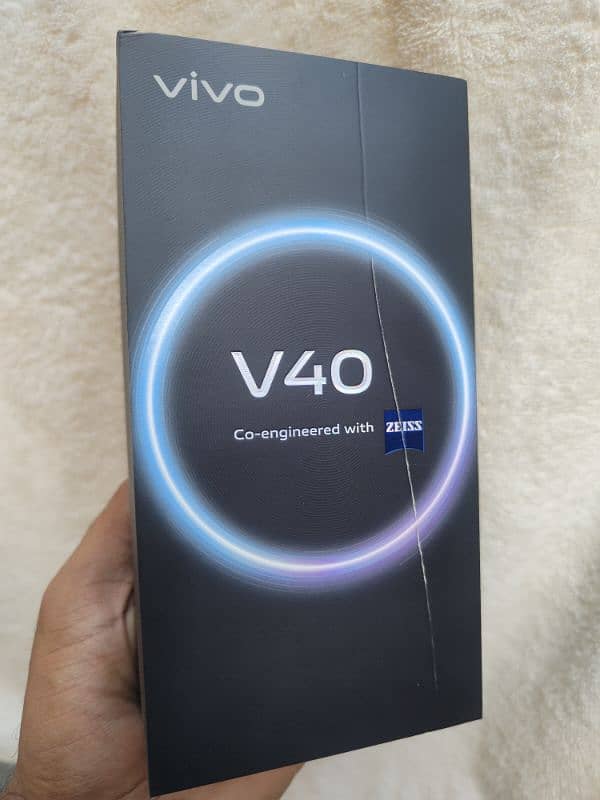 vivo v40 0