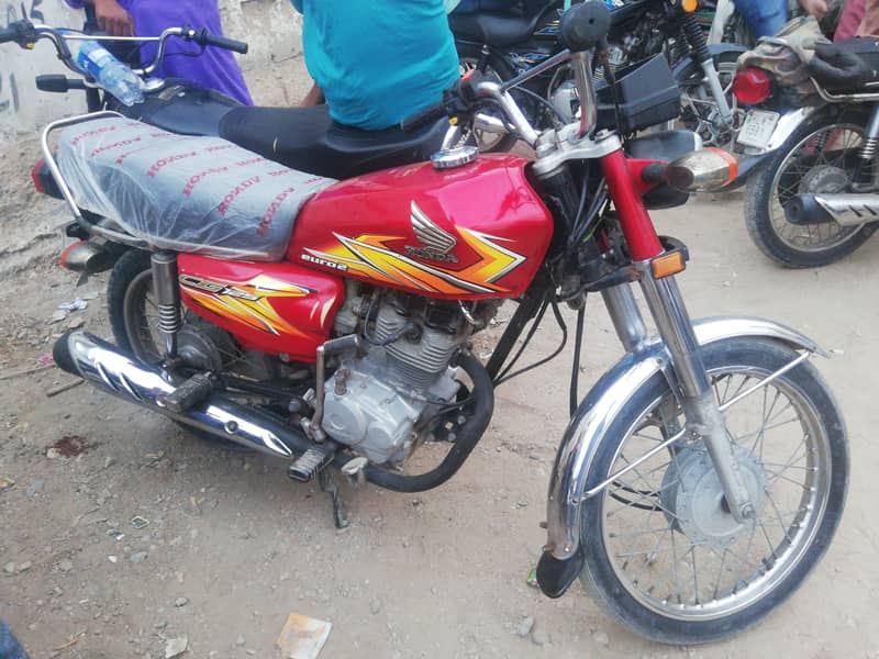 Honda 125 Karachi urgent 1